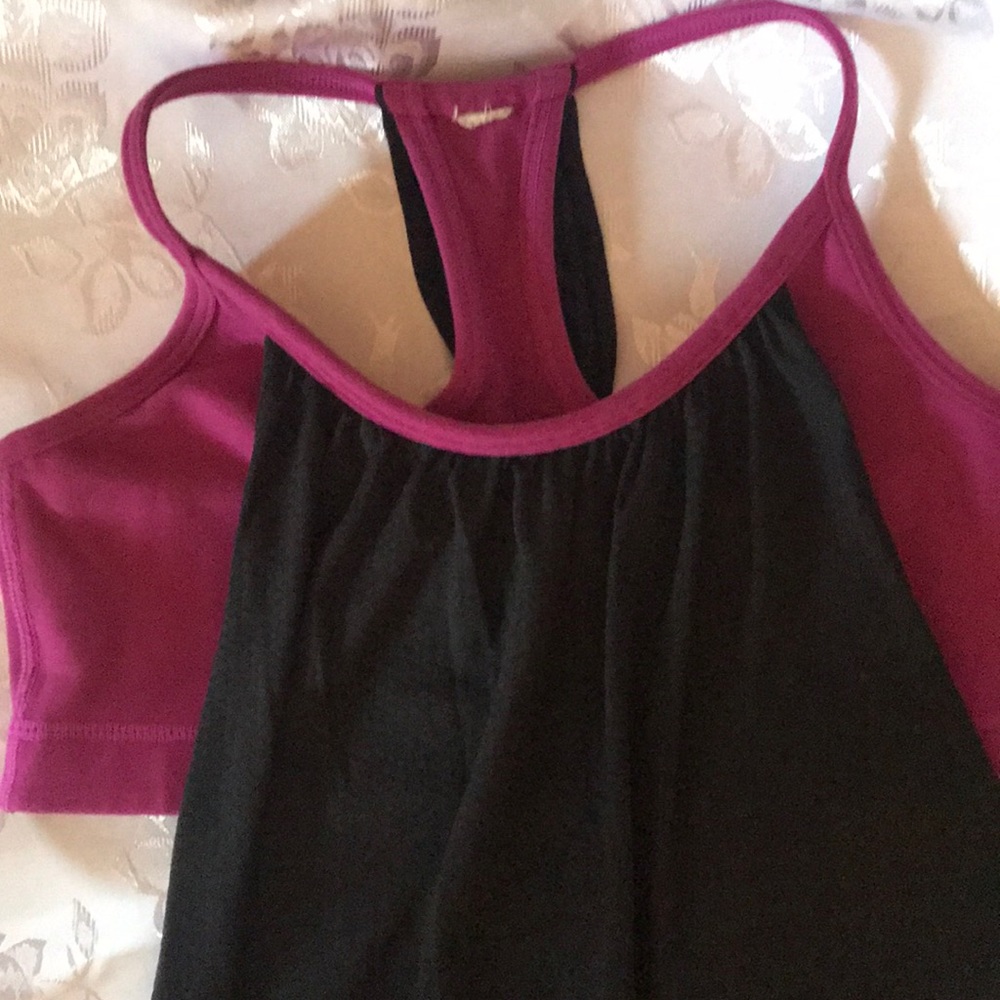 🍀SaLE Lululemon blank tank with pink bra